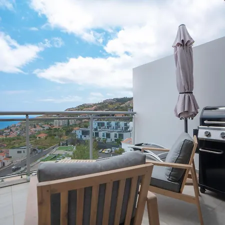 Apartment Penthouse Paradisus - Pool&sea View By Lovelystay Canico (Madeira)
