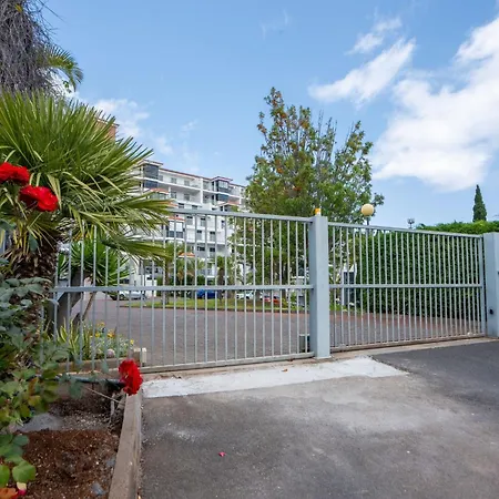 Penthouse Paradisus - Pool&sea View By Lovelystay Apartment Canico (Madeira)
